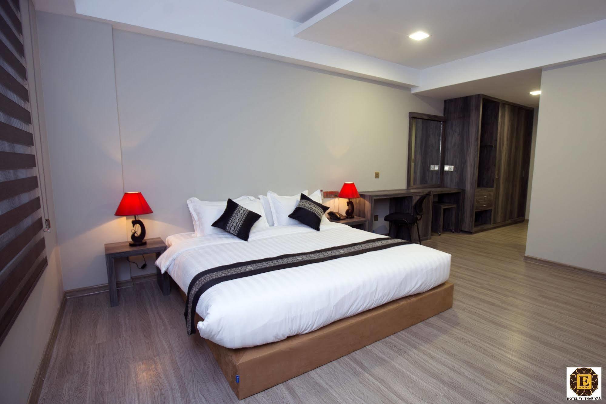 Elegant Hotel Pyi Thar Yar Янгон Экстерьер фото