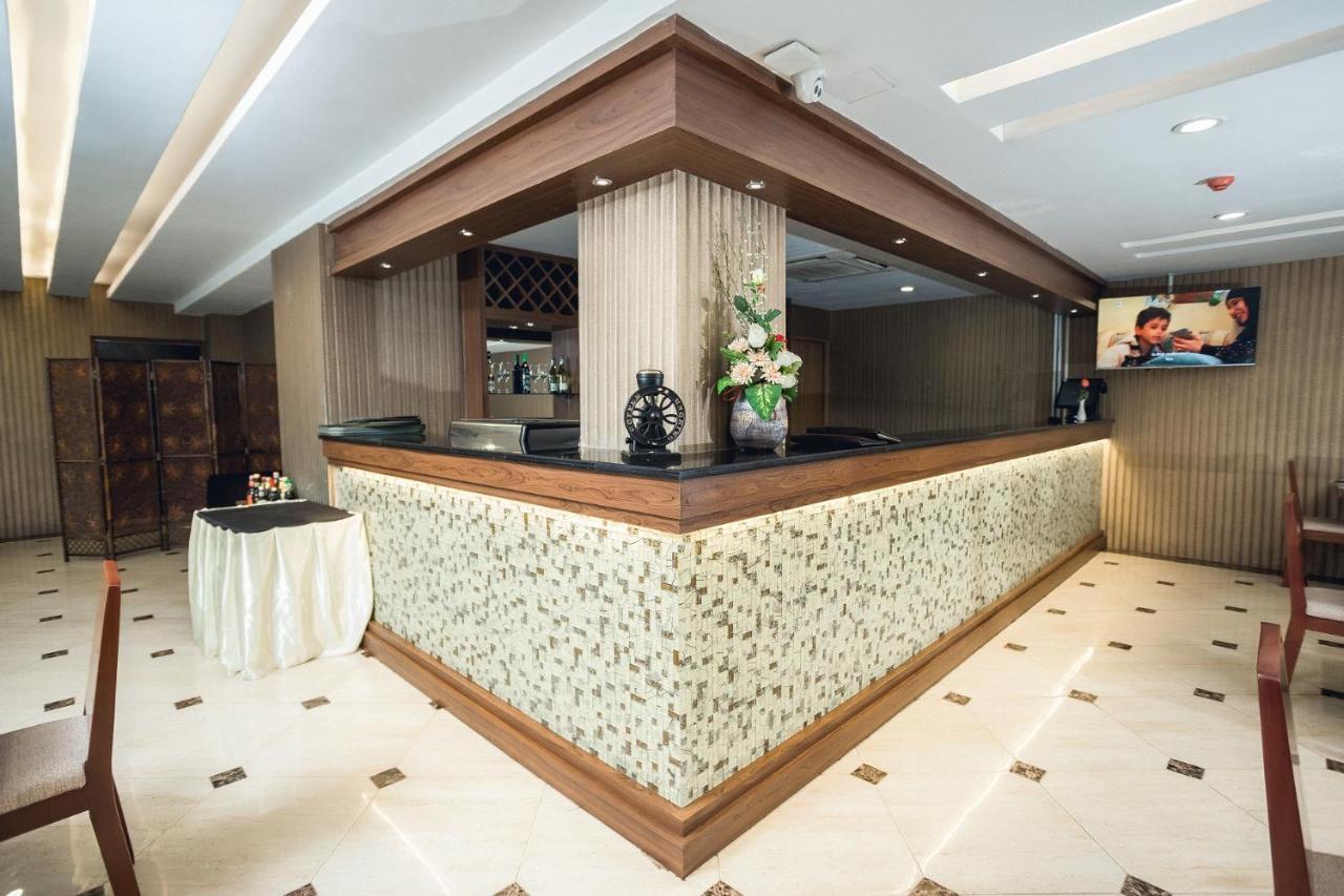 Elegant Hotel Pyi Thar Yar Янгон Экстерьер фото